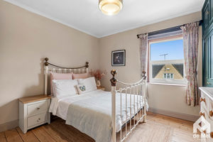 Photo 7- click for photo gallery